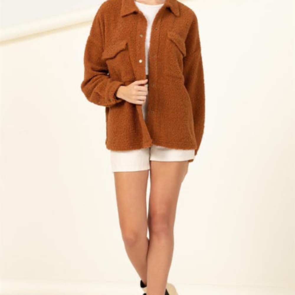 Shacket - Picture 4 of 4